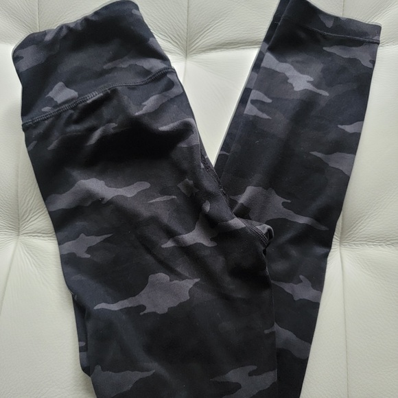 Athleta black camo pants - size 12 - Picture 2 of 3